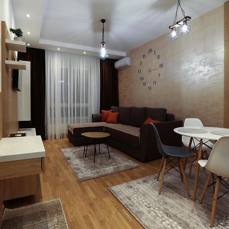 Apartment Promenada Avenija Novi Sad Bagian luar foto